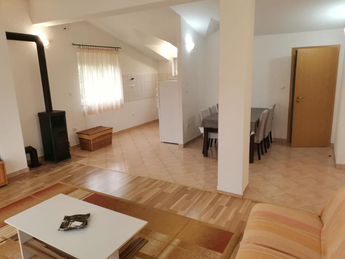 Trilj Apartman Jurika المظهر الخارجي الصورة