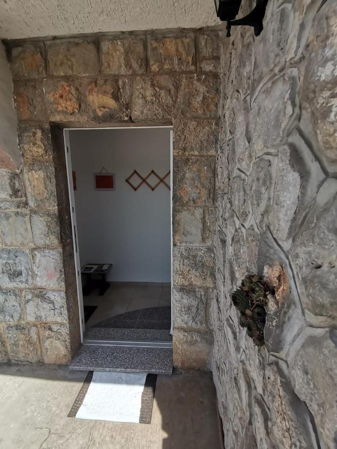 Trilj Apartman Jurika المظهر الخارجي الصورة