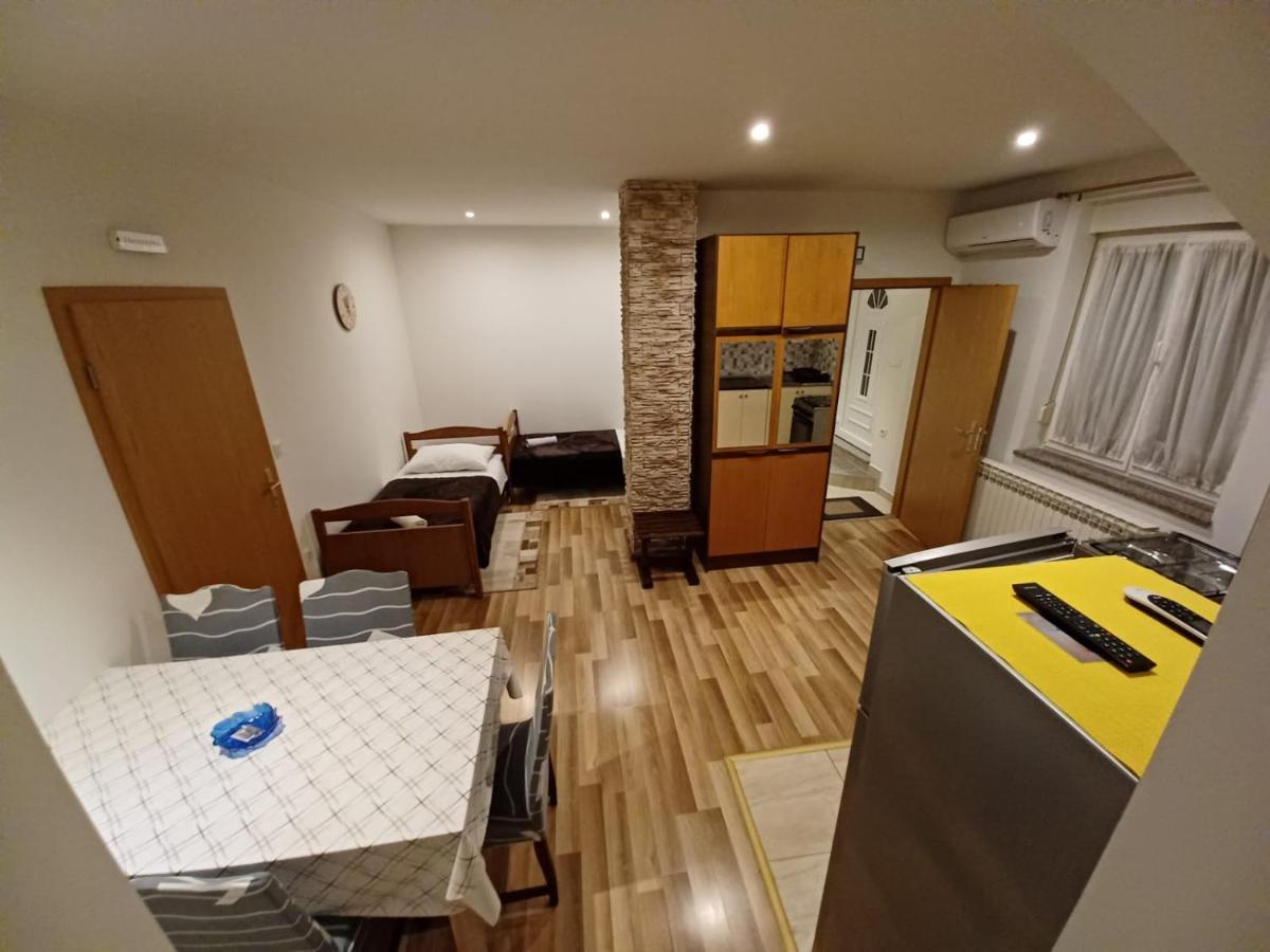 Trilj Apartman Jurika المظهر الخارجي الصورة