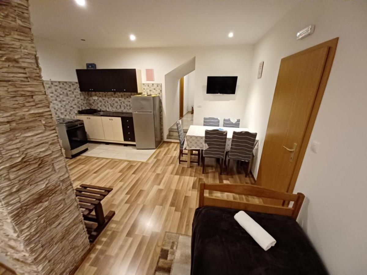 Trilj Apartman Jurika المظهر الخارجي الصورة