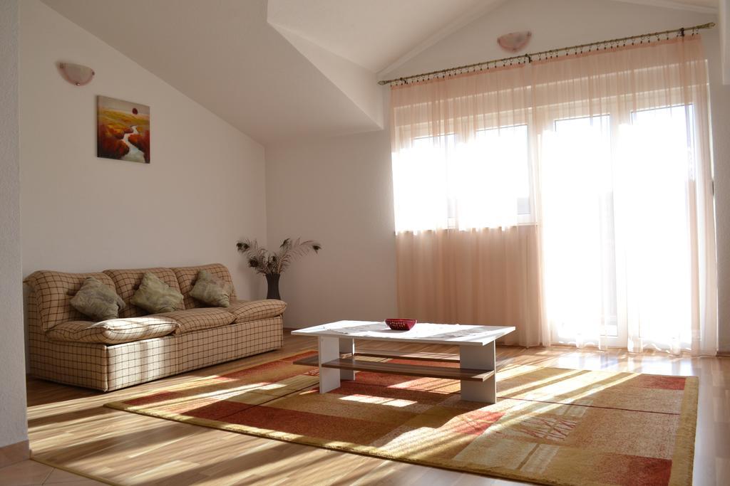 Trilj Apartman Jurika المظهر الخارجي الصورة